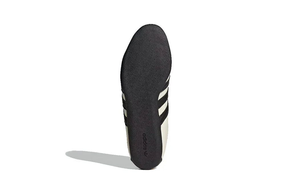 Adidas Tokyo Off White Core Black Branco