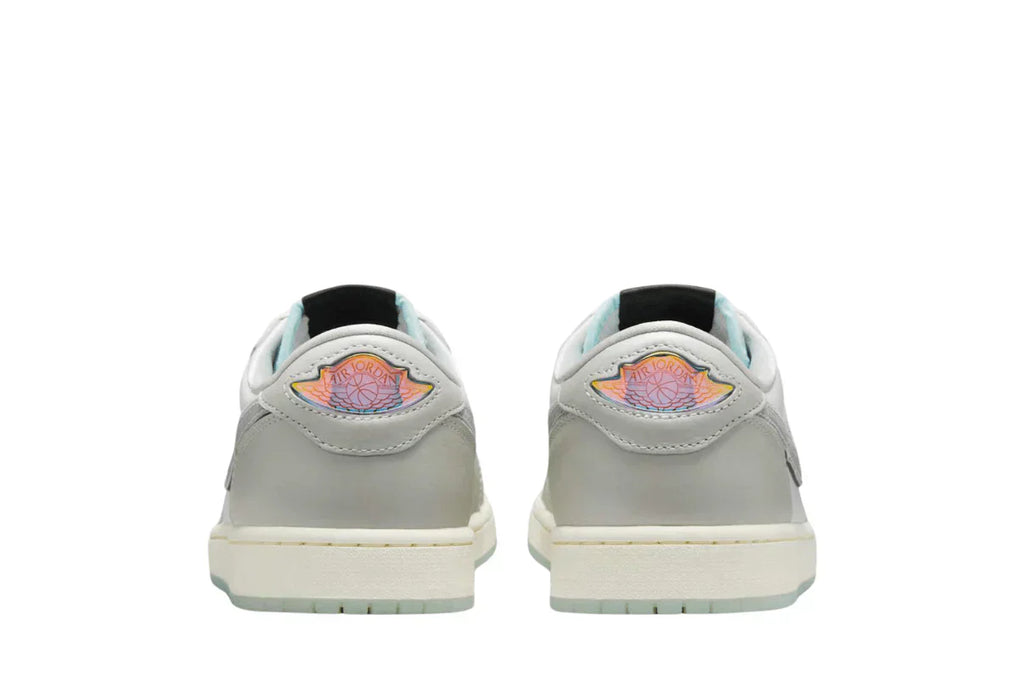 Air Jordan 1 Low "Lunar New Year" Photon Dust Cinza