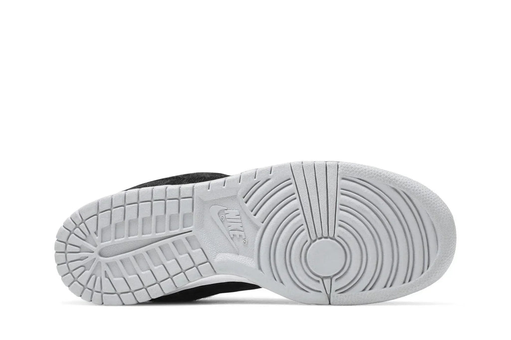 Medicom Toy x Nike SB Dunk Be@rbrick Preto