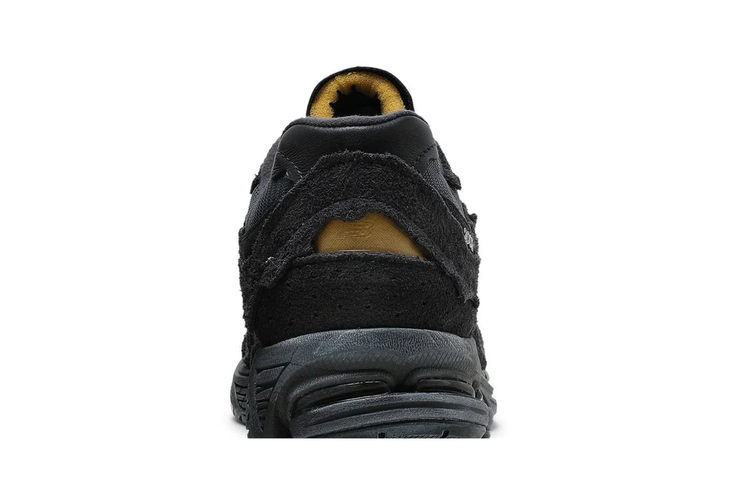 New Balance 2002R Protection Pack Phantom Cinza Camurça Mesh Preto