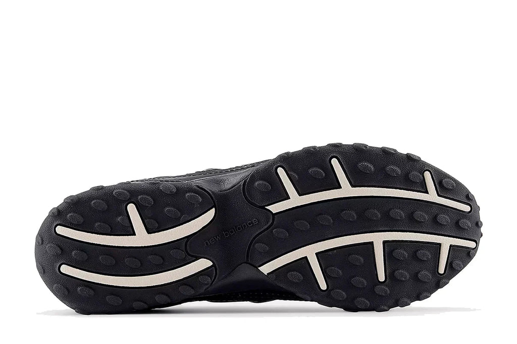 New Balance 204L Black Timberwolf Preto
