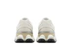 New Balance 9060 Sea Salt Moonbeam Branco