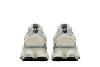 New Balance 9060 Sea Salt Raincloud Cinza