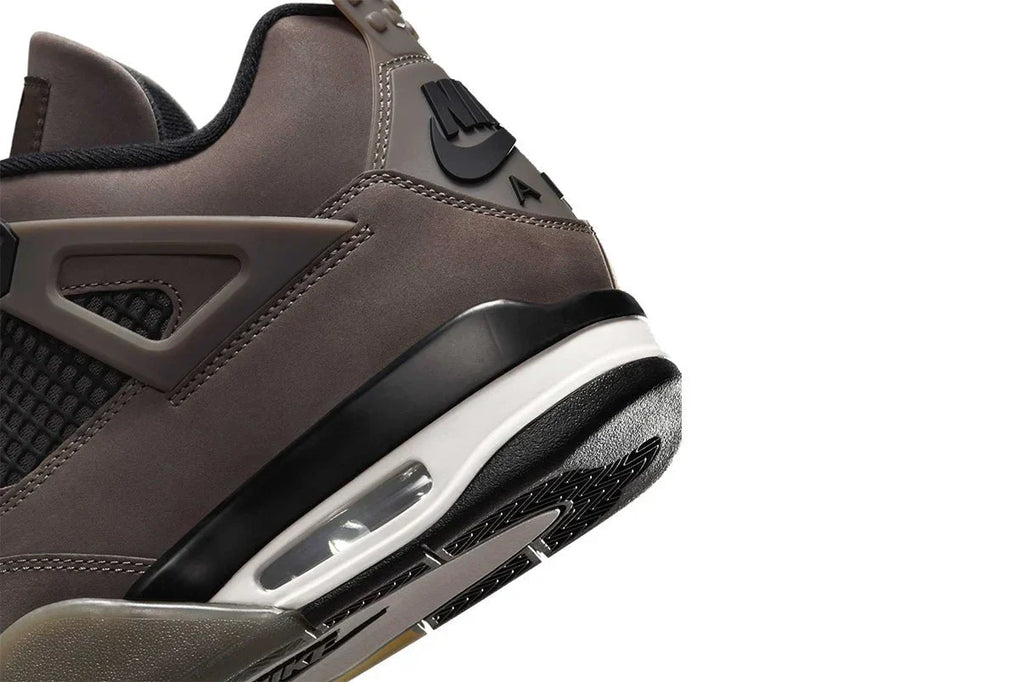 Nike Air Jordan 4 Cave Stone and Black Marrom