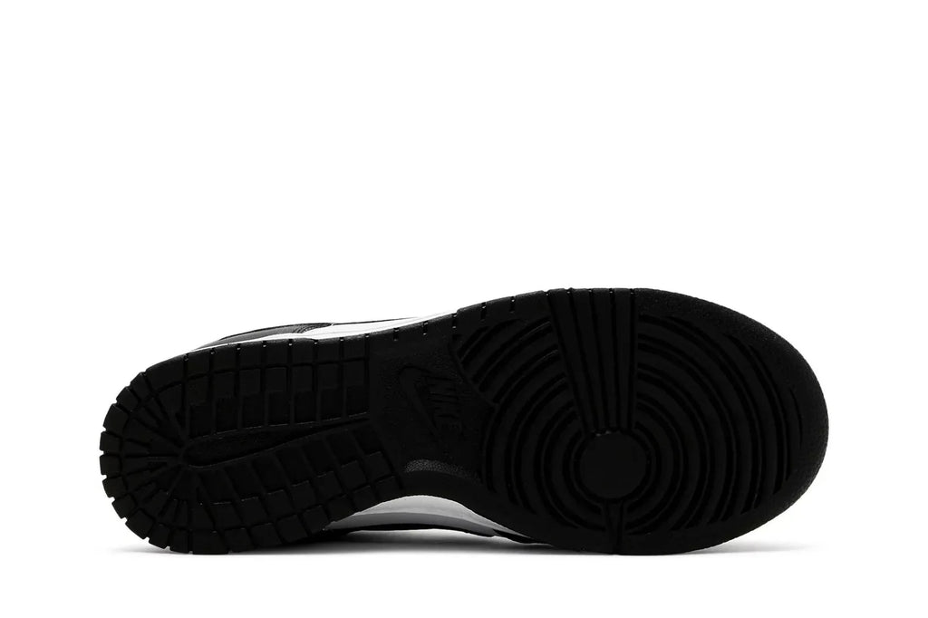 Nike Dunk Low Next Nature Black White Preto