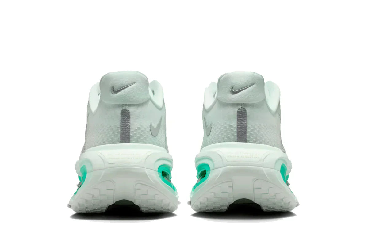 Nike Vomero Premium Barely Green Verde