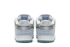 Sean Cliver x Dunk Low SB Holiday Special Azul